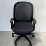 肘付き オフィスチェア